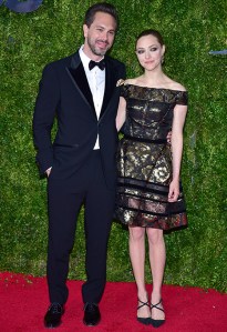 Thomas Sadoski, Amanda Seyfried at arrivals for The 69th Annual Tony Awards 2015 - Part 2, Radio City Music Hall, New York, NY June 7, 2015. Photo By: Gregorio T. Binuya/Everett Collection